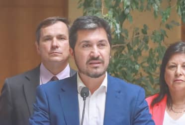 Diputado Hugo Rey condenó agresión a adulto mayor en camping de Linares y anunció acciones legales