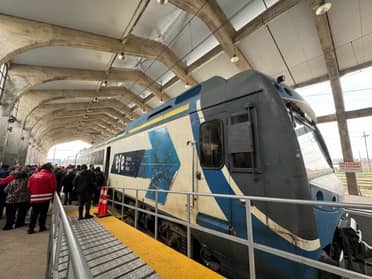 Comenzó servicio piloto de trenes entre Curicó y Linares con Plan 30/30