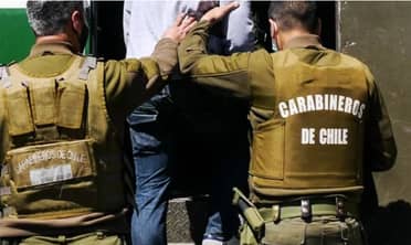 Sagrada Familia: Carabineros detiene a sujeto con orden vigente y descubre plantación de marihuana