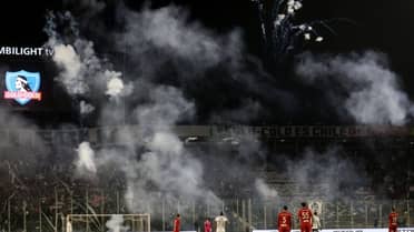 Hincha de Colo Colo muere tras ser apuñalado en las afueras del Estadio Monumental