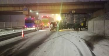Cencellada congeló carretera frente a Teno: hubo tres colisiones por hielo en la calzada
