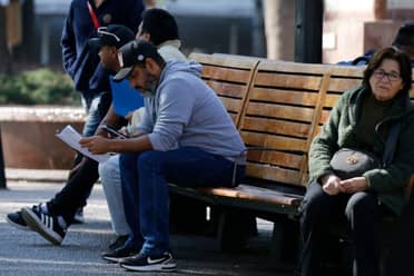 Tasa de desempleo en Chile se ubica en 8,4% en el trimestre diciembre-febrero