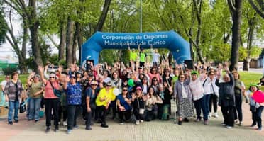 Adultos mayores de Curicó disfrutaron de tradicional caminata recreativa