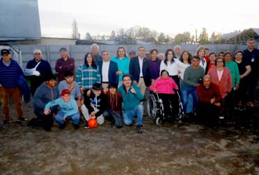 Municipio de Curicó y vecinos de San Martín de Las Piedras entregaron terreno para construcción de nueva multicancha