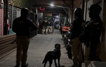 Tribunal dejó en prisión preventiva a banda que cometía robos violentos en salones de juegos del Maule Sur