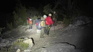 Rescatan a excursionista que sufrió caída en Cerro El Peine