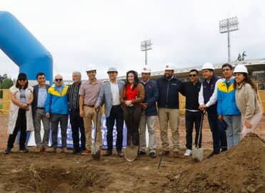Seremi del MOP reconoce error por exclusión de consejeros regionales en ceremonia en Estadio La Granja de Curicó