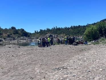 Kayakista desaparece tras caer a las aguas del río Loncomilla
