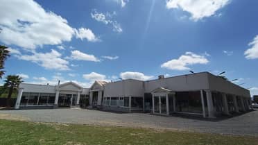 Centro de Eventos Olimpo acusa a municipio curicano de arreglar licitación para fiesta de funcionarios