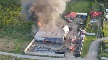 Molina: Fuego destruye por completo maestranza en Callejón Santa Lucía