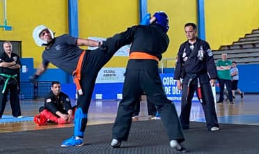 Curicó vibró con las artes marciales en el gimnasio Abraham Milad