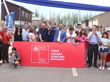 Familias del proyecto Parque del Sol en Molina recibieron las llaves de sus nuevas viviendas