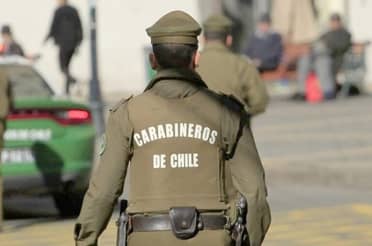 Detienen a sujeto que se hacía pasar por Carabinero portando un machete, gas pimienta y una baliza en Talca