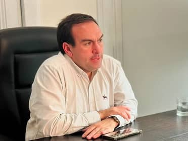Diputado Donoso ofició al Sernac por problemas del nuevo pasaporte chileno y la Visa Waiver