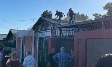 Incendio afecta viviendas en población Aguas Negras de Curicó