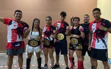 Cuatro campeones dejó participación de la Academia Contender y el Dojo Dragón Rojo en Santiago