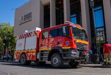Bomberos de Romeral recibieron nuevo carro bomba con recursos del GORE del Maule