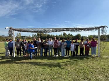 Recuperan cancha de fútbol en sector rural de La Valdesina en Molina