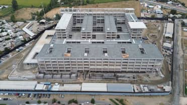 Dos empresas internacionales interesadas en continuar construcción del Hospital de Linares