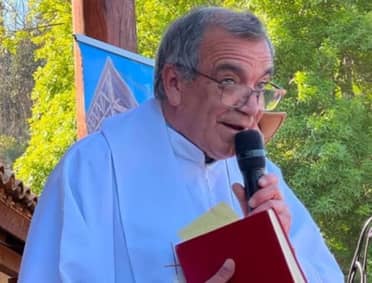 Comunidad de Paredones lamenta el fallecimiento del querido Padre Fermín Castro: Funerales serán mañana en Lautaro