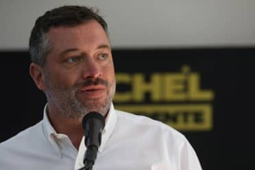 Alcalde de Ñuñoa ordena desvincular a 126 funcionarios implicados en uso irregular de licencias médicas