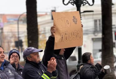 Trabajadores de SomosPro protestan por despidos e incumplimiento de acuerdos