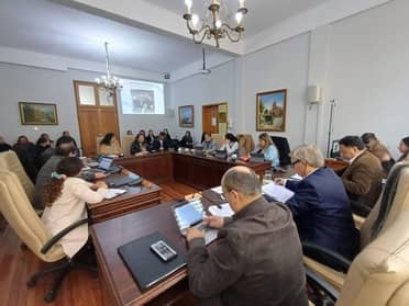 Concejo Municipal de Curicó desafía al alcalde y rechaza fondos para Salud
