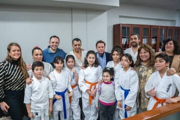 Clubes y deportistas curicanos reciben aporte por parte del Gobierno Regional