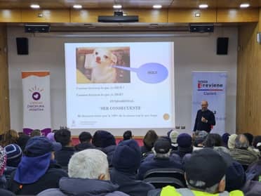 Senda Previene Curicó organizó charla de parentalidad positiva