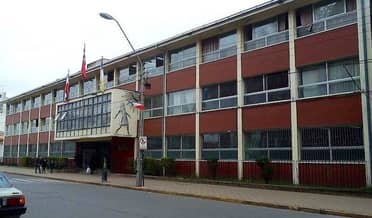 Estudiante agrede a inspector en Liceo Fernando Lazcano de Curicó: activan protocolos de convivencia escolar