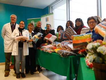 Curicó entrega apoyo a pacientes con cáncer a través de la campaña “Mientras tú sanas, yo te abrigo”