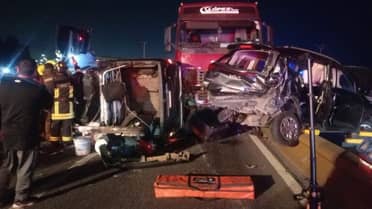 Accidente múltiple en Ruta 5 Sur involucra seis vehículos y camión: 16 personas heridas
