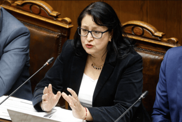 Contraloría cruzará datos para detectar funcionarios con licencia que apostaron en casinos o visitaron Parques Nacionales