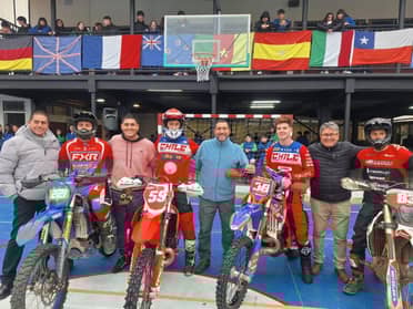 Campeones de enduro visitan el Colegio San Alfonso El Boldo de Curicó