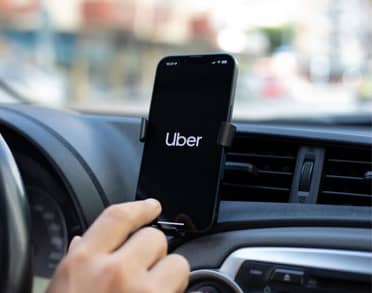 En prisión preventiva quedó matrimonio que secuestró y robó a chofer de Uber en Curicó