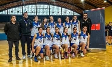 Instituto San Martín de Curicó se corona campeón provincial de básquetbol escolar