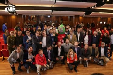 ¿Dónde están los deportistas? Polémica fotografía empaña el lanzamiento de los Juegos Binacionales