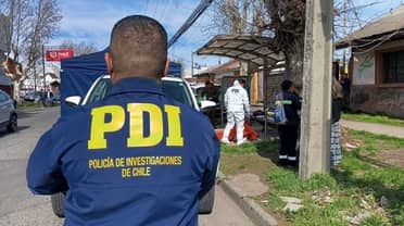 Trágico hallazgo en Curicó: Mujer en situación de calle fallece en paradero de Avenida Balmaceda