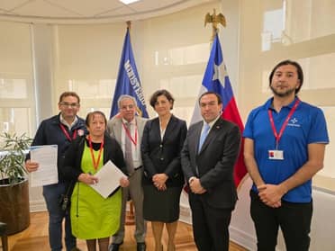 Diputado Donoso se reunió con ministra de Salud para comprometer proyecto de nuevo Hospital de Licantén