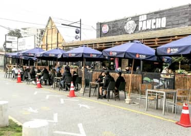 Municipio curicano trabaja en nueva ordenanza para regular el uso de los espacios públicos