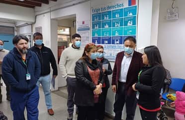 Municipio de Curicó coordina acciones para evitar agresiones a funcionarios de la salud