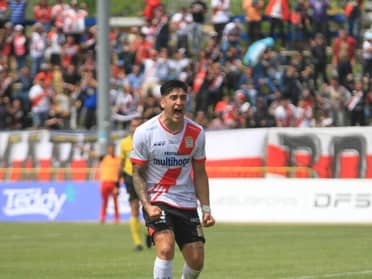 ¡Se gritó con el alma! Curicó Unido consigue un agónico triunfo en un paso clave por la permanencia