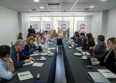 Gobernador regional del Maule lidera mesa de trabajo para recuperar paradas intermedias del Ramal Talca-Constitución