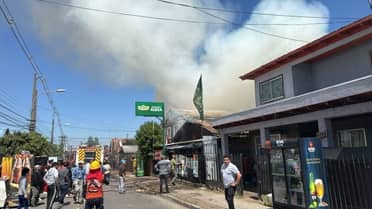 Incendio destruye minimarket y vivienda en Sol de Septiembre