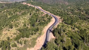 Sueño cumplido: Inicia asfaltado de la Ruta J-80, conectando Hualañé con Llico tras 40 años de espera