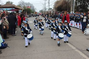 Hualañé celebra su 97° aniversario con Primer Encuentro de Bandas de Guerra