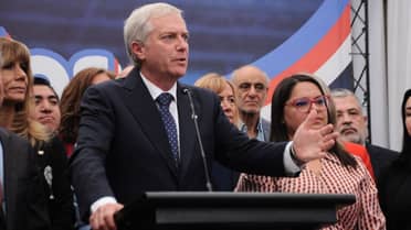 Kast evade pregunta de Jara sobre indultos a pedófilos: "No voy a caer en su juego"