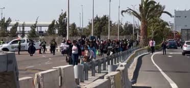 Gobernador de Arica denuncia "descontrol" por devoluciones de migrantes desde Perú