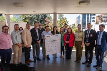 GORE del Maule y Obras Públicas firman histórico convenio para avanzar en aeropuerto de carga en la región