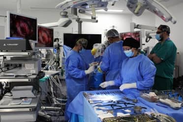 Hospital de Curicó realiza con éxito su primera cirugía cerebral con paciente despierto